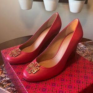 Tory Burch wedges